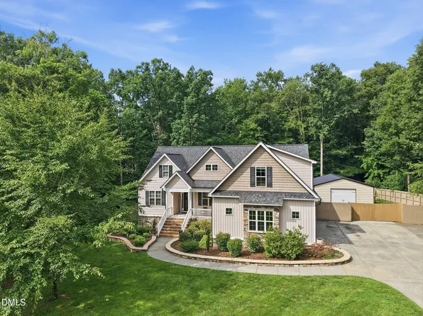 1096 Buggy Ln, Stem, NC 27581