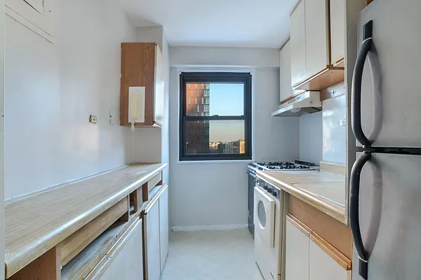 Sold by Stribling | media 3