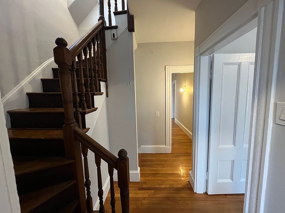 1st image of 85 Wenham St #2