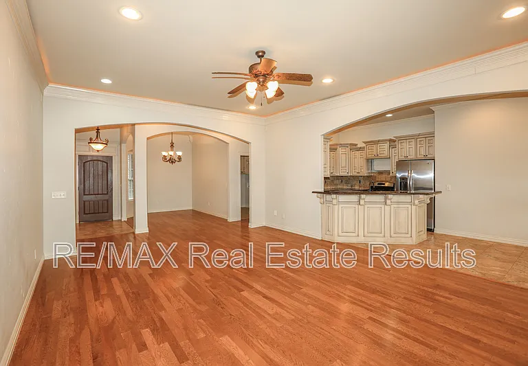 3607 SW Birchton Ave — Photo 7