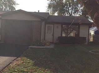 1092 Pheasant Run Ln, Aurora, IL 60504