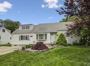 29 Fairfield Rd, East Brunswick, NJ 08816