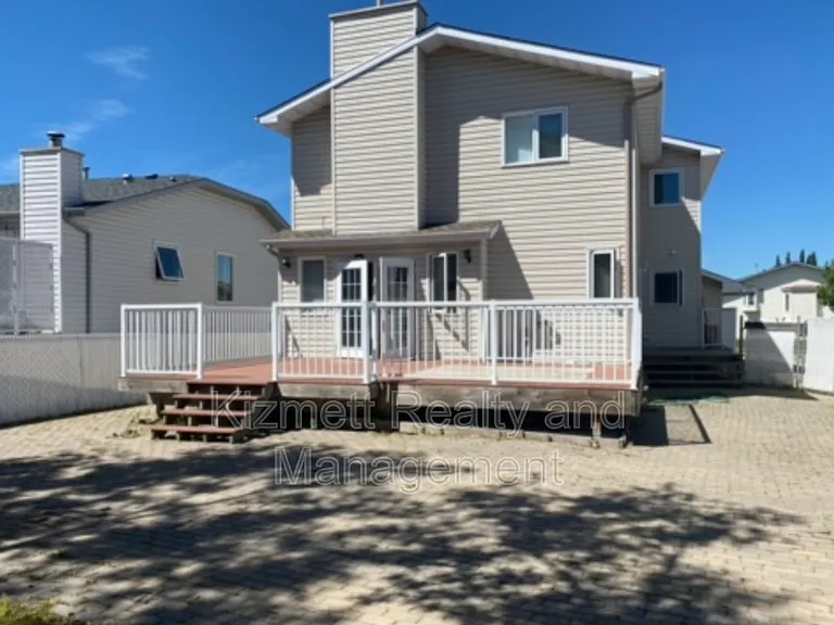 59 McLeod Cres — Photo 8