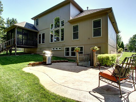 2nd image of 9535 Pearl Ave