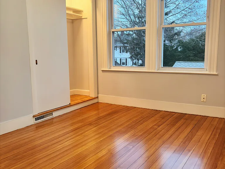 253 Humphrey St #2 — Photo 22