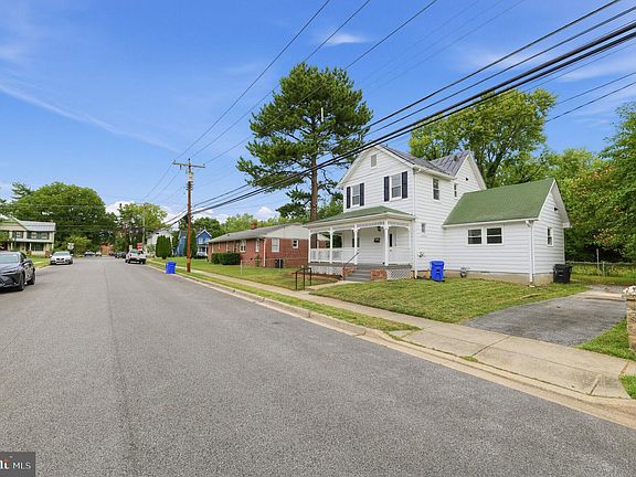 3rd image of 339 Laurel Ave