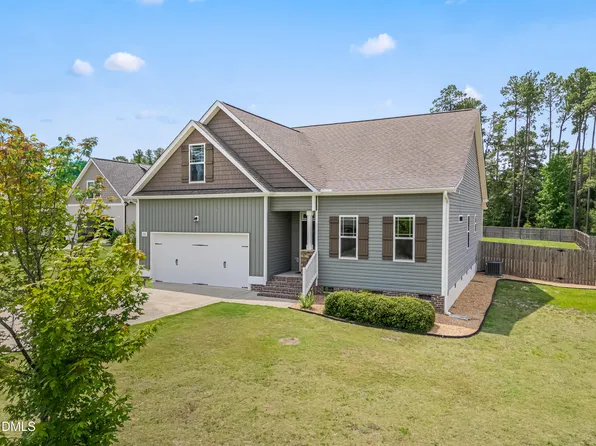 102 Regal Pond Dr, Angier, NC 27501