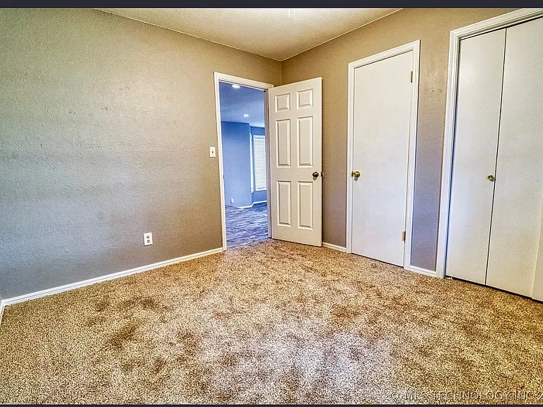107 Hillside Ln — Photo 17