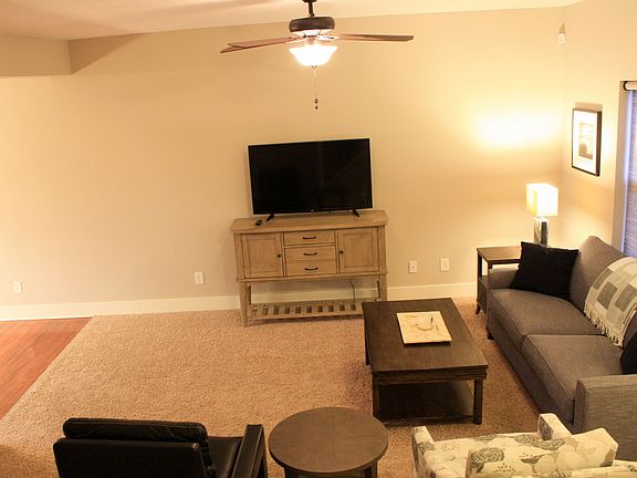 4th image of 1634 Sweet Grass Dr SE