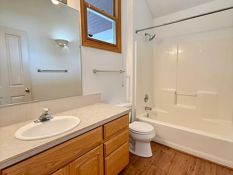 415 Mason Ct #2B — Photo 17