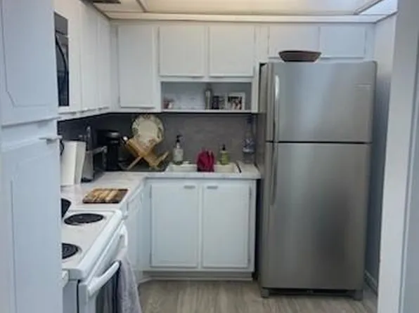 2841 NE 163rd St APT 1111, North Miami Beach, FL 33160
