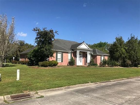 2nd image of 865 Jason Drive Belle Chasse La #70037