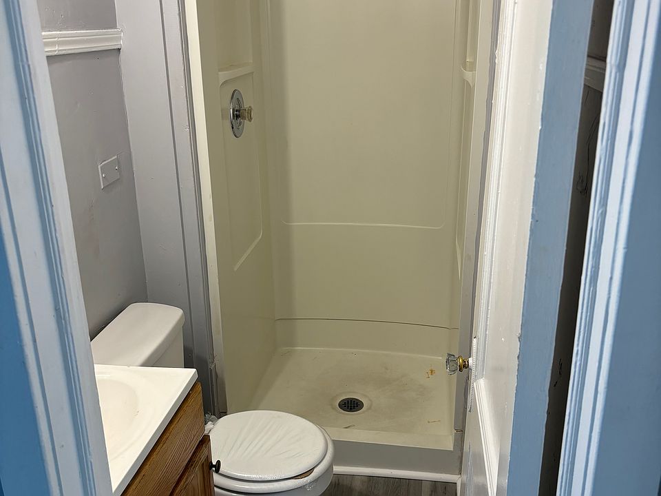 2nd image of 1726 State St APT 3