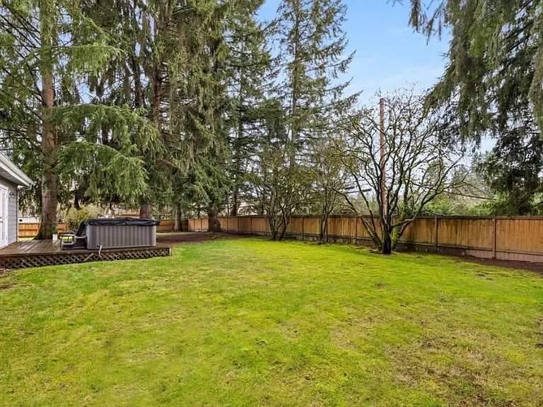 18504 171st Pl NE — Photo 26