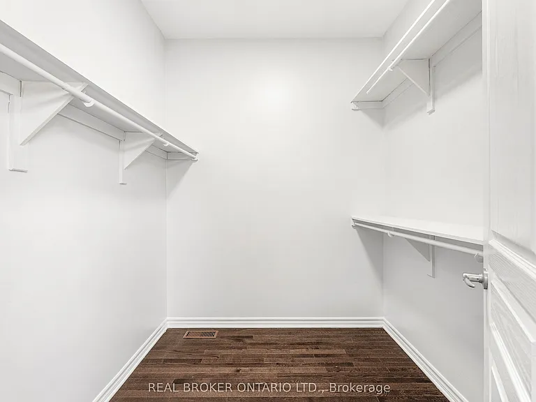 43 Claridge Dr — Photo 19