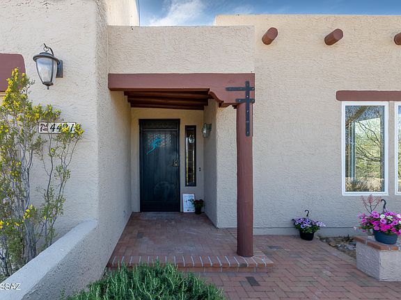 3rd image of 4421 N Paseo De Los Cerritos