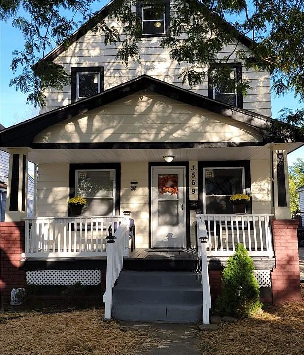 1st image of 3569 W 47th St