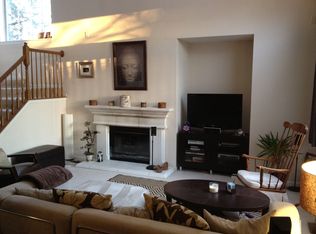 162 Sierra Pass Dr #2-3, Schaumburg, IL 60194