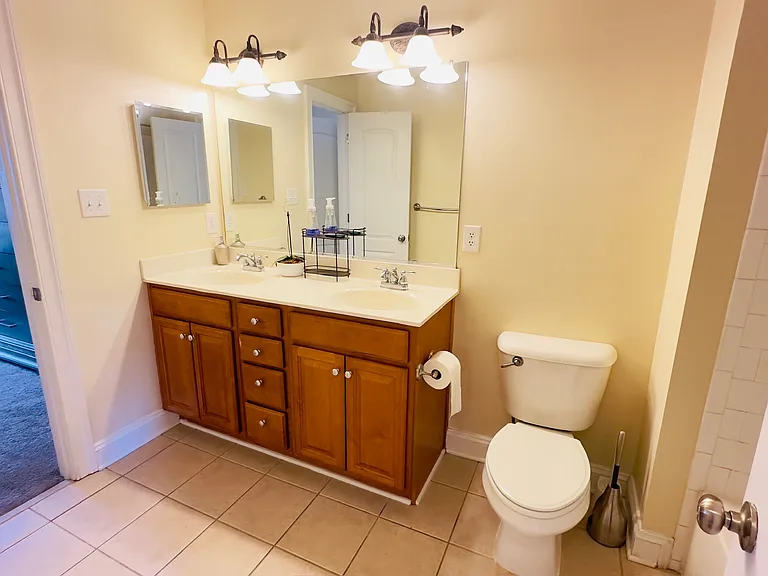 Third Floor extra large Bathroom
