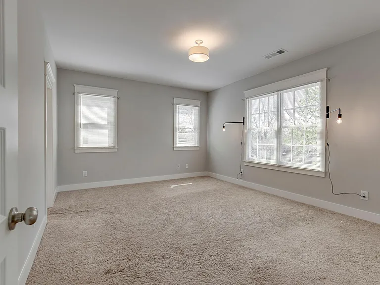 1514 Kirkwood Ave — Photo 18