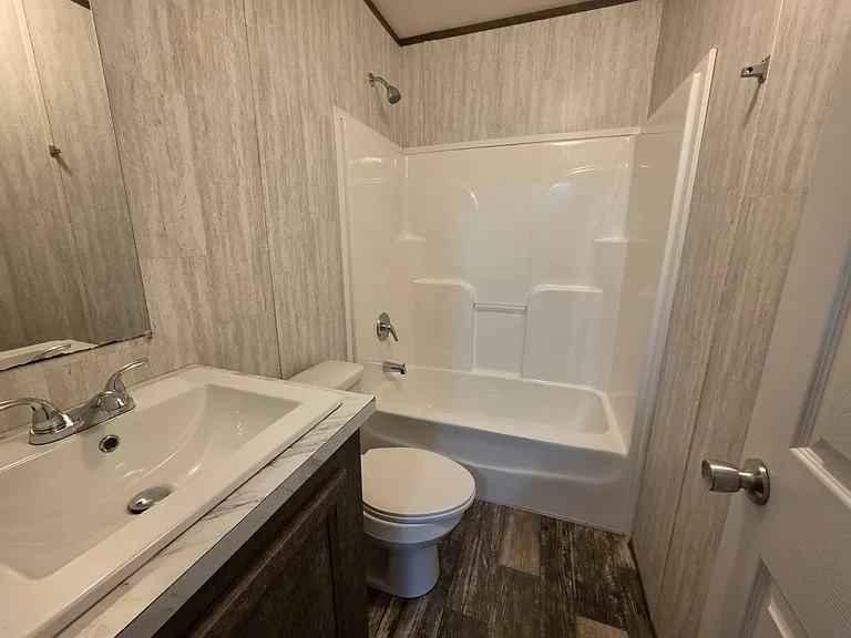 2320 E Macarthur Rd #P03 — Photo 12
