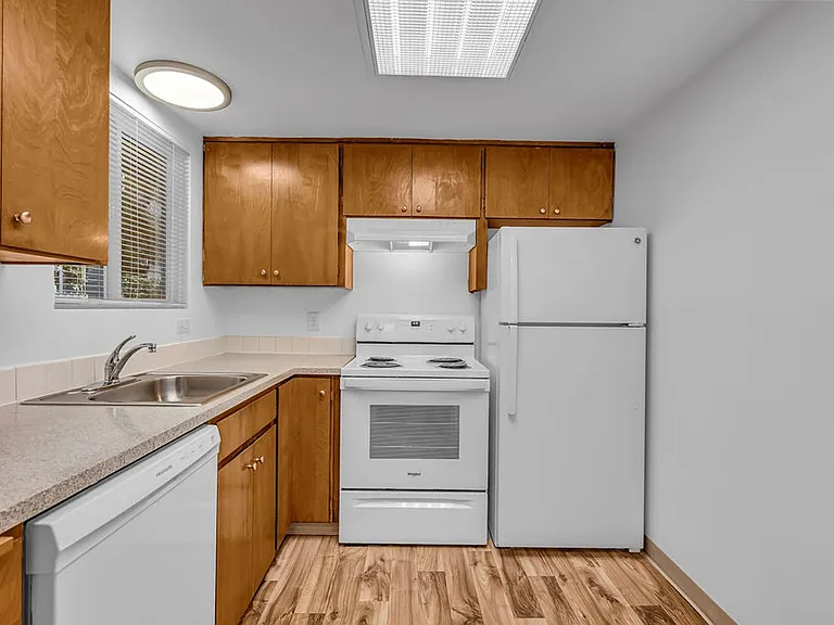 Kingcity Apartments — Photo 65