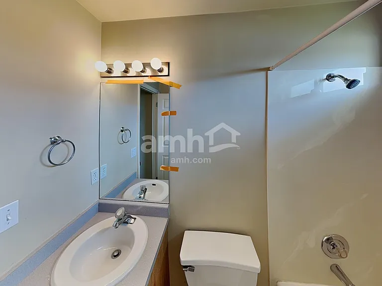 360 W 1900 S — Photo 14