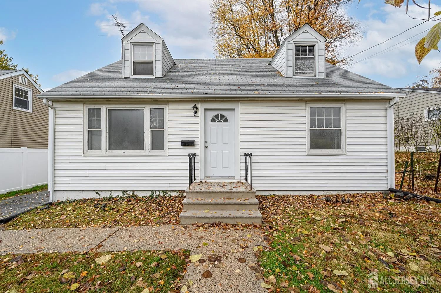 708 Nathan Hale Ave photo 1