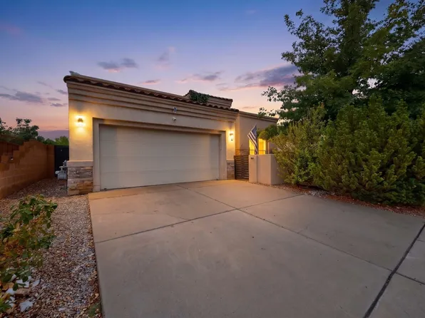 8312 Hawk Eye Rd NW, Albuquerque, NM 87120