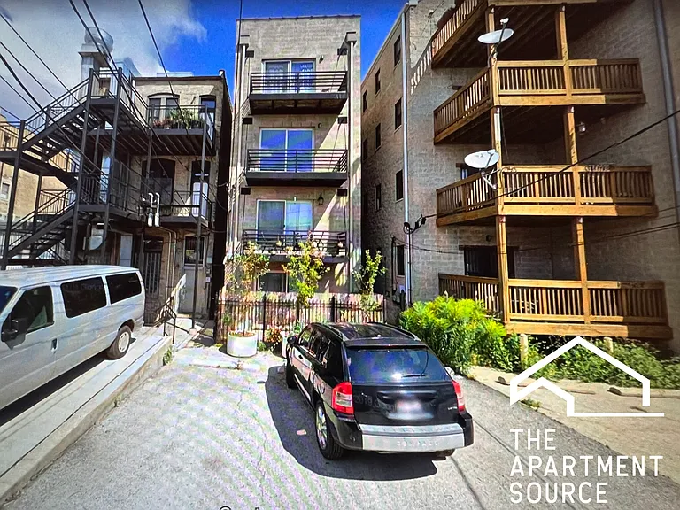 1627 W Grand Ave #3 — Photo 22