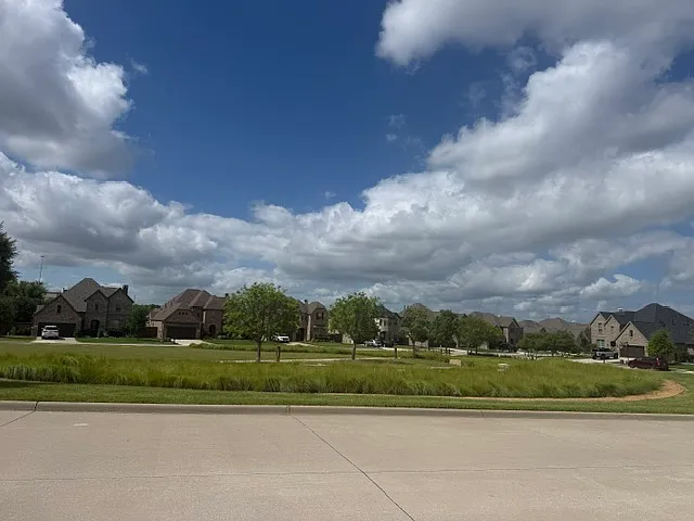 4890 Milby Dr — Photo 7