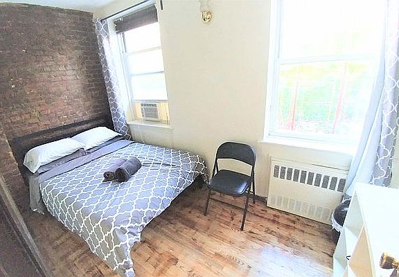 4th image of 430 E 13th St APT 3F