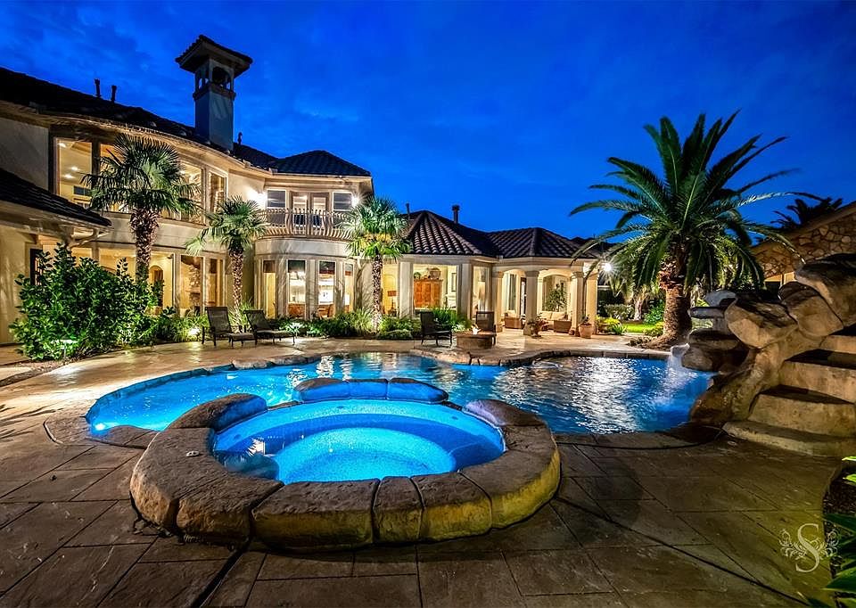 1st image of 24811 Mills Lake Ct