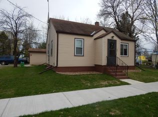 207 1st St SE, Bertha, MN 56437