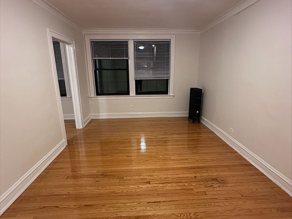 1st image of 1712-20 W Albion Ave #D1