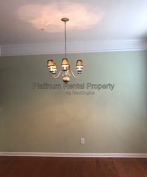 221 Balaban Cir — Photo 11