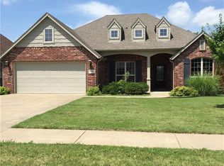 3802 SW Staverton Dr, Bentonville, AR 72713