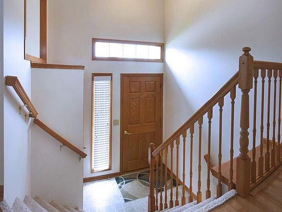 2nd image of 1811 Savannah Dr