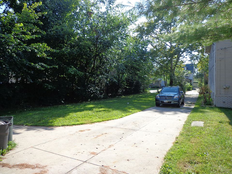2nd image of 3629 Hildana Rd