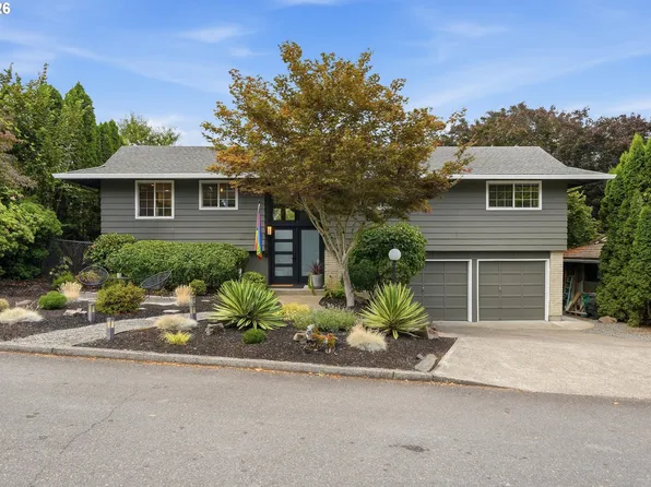 3211 SW Ridge Dr, Portland, OR 97219