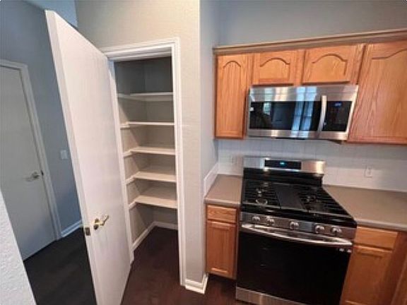 4th image of 5513 Bentsen Ln