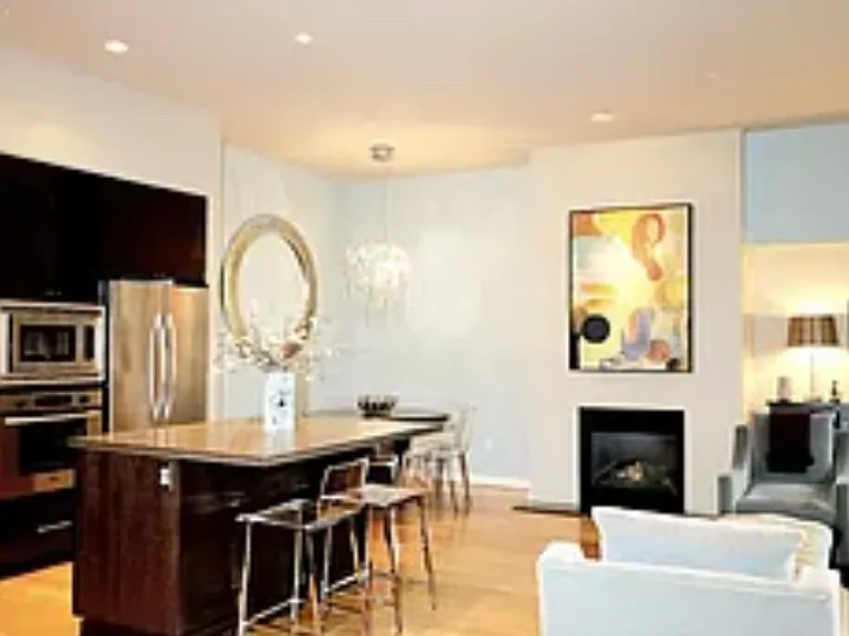 1900 SW River Dr #108 — Photo 10