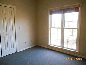 3rd image of 319 Woodland Pl NW