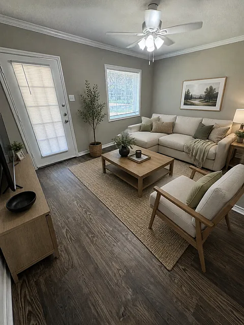 2 bed, 1000 sqft, $1,795 — Photo 3