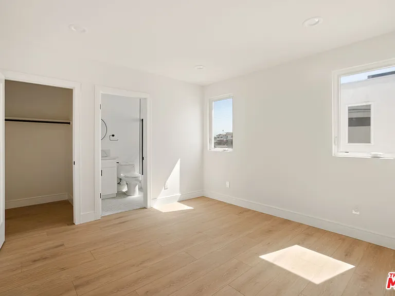 1619 2nd Ave #16191/2 — Photo 7