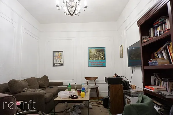 Rented by Rennit Inc. | media 37