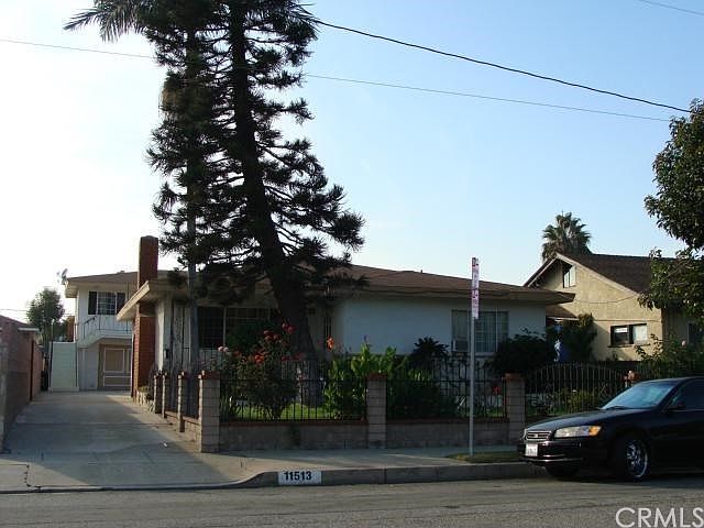 1st image of 11513 York Ave