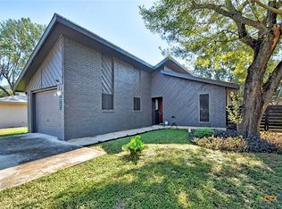 937 Sundance St, New Braunfels, TX 78130