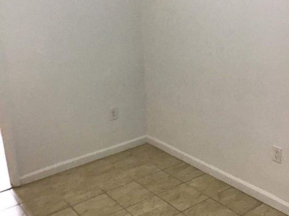 3rd image of 3264 44th St APT 2F