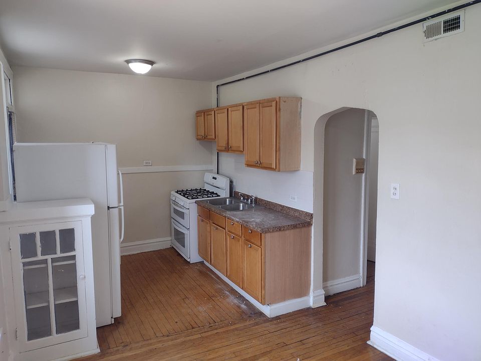 1st image of 1206 S 57th Ave #2S